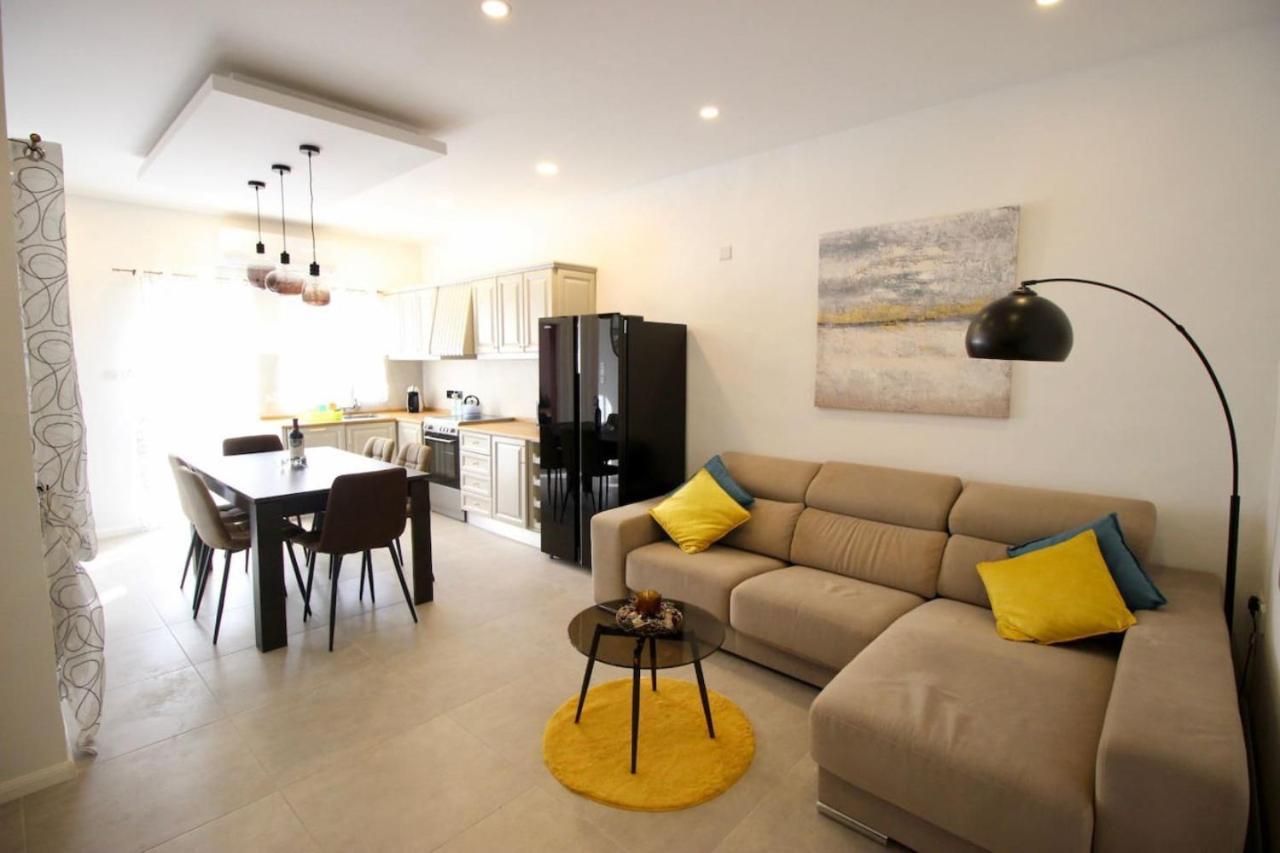 Gzira 3 Bedroom Apartment エクステリア 写真