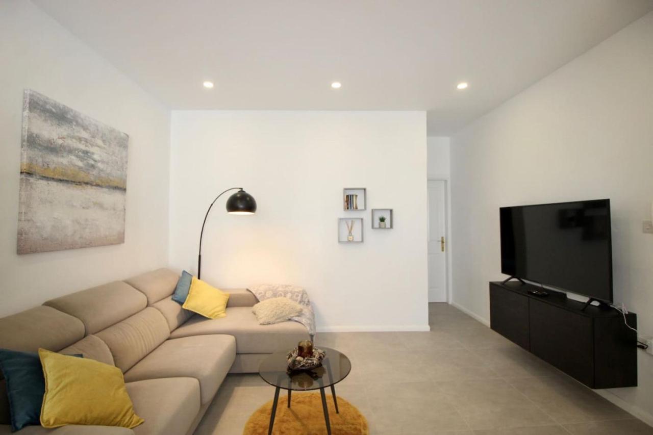 Gzira 3 Bedroom Apartment エクステリア 写真